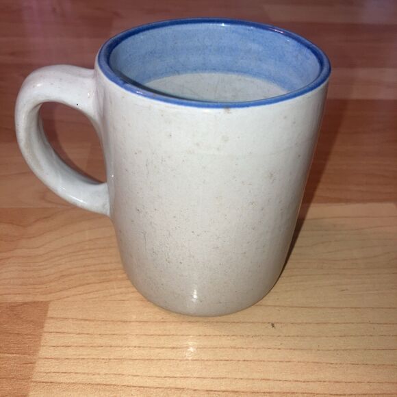 M A Hadley Signed Hand Painted Farm Barn Mug 10oz "The End" In The Bottom - Picture 2 of 5